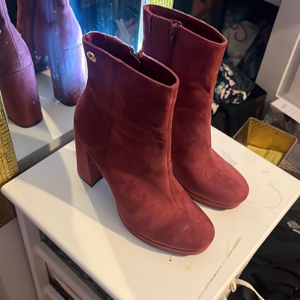 Burgundy Velore 4inch boots